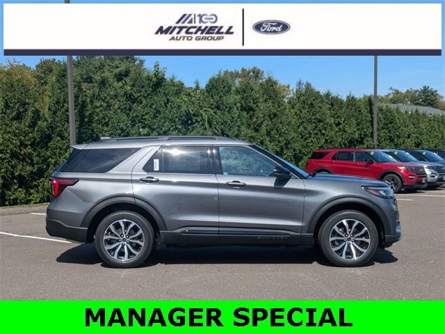 2025 Ford Explorer ST