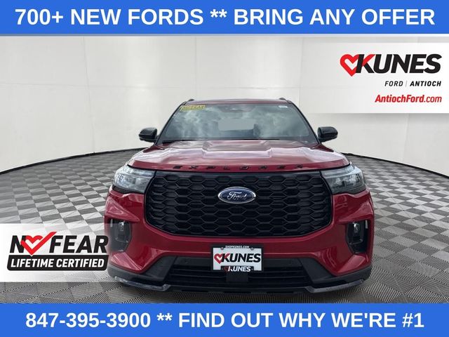 2025 Ford Explorer ST-Line