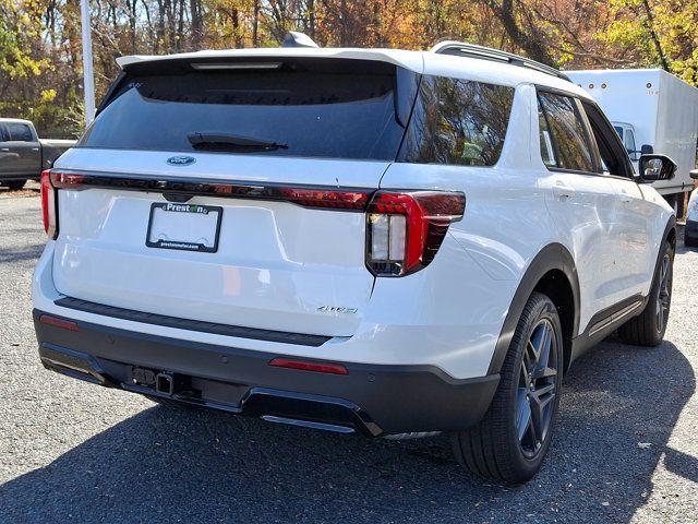 2025 Ford Explorer ST