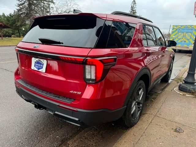 2025 Ford Explorer ST