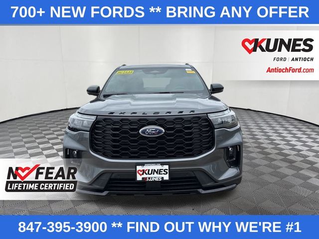 2025 Ford Explorer ST-Line