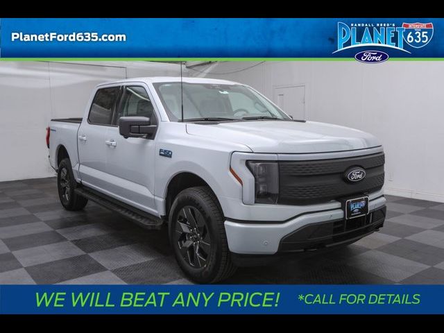 2025 Ford F-150 Lightning Flash