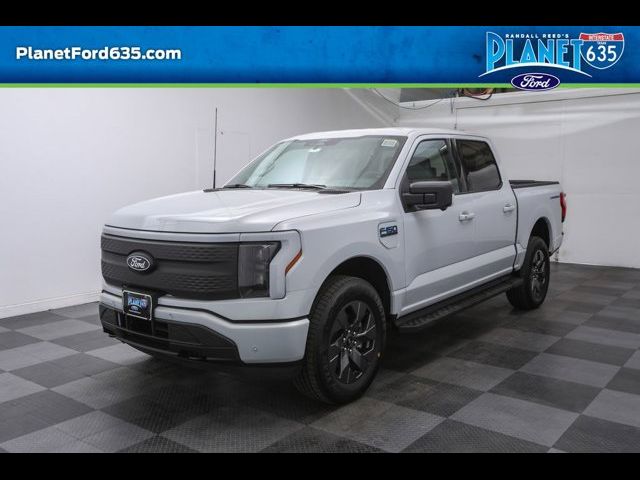 2025 Ford F-150 Lightning Flash