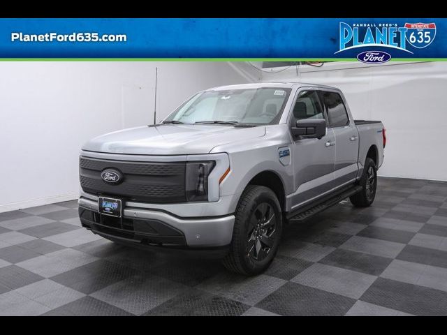 2025 Ford F-150 Lightning Flash