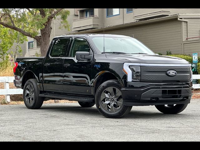 2025 Ford F-150 Lightning Flash