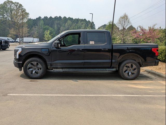 2025 Ford F-150 Lightning LARIAT