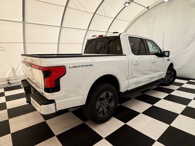 2025 Ford F-150 Lightning LARIAT