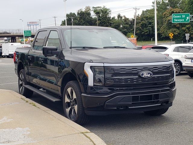 2025 Ford F-150 Lightning Platinum