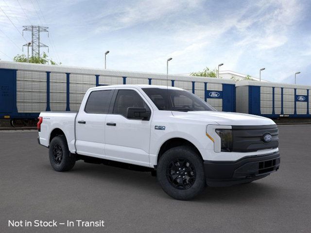 2025 Ford F-150 Lightning Pro