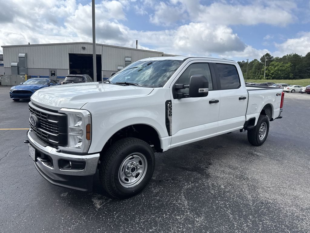 New 2025 Ford F-350 XL For Sale in Milan, TN | Capital One Auto Navigator, image size:1024x768