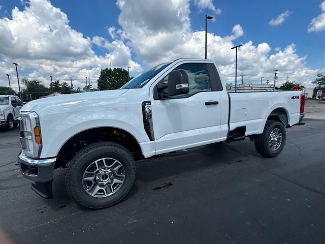 2025 Ford F-350 XLT