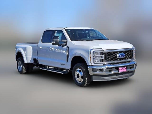 2025 Ford F-350 Lariat