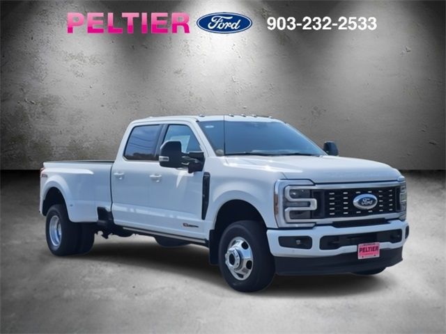2025 Ford F-350 Platinum