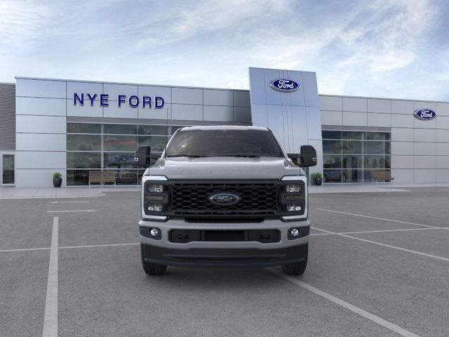 2025 Ford F-350 XLT