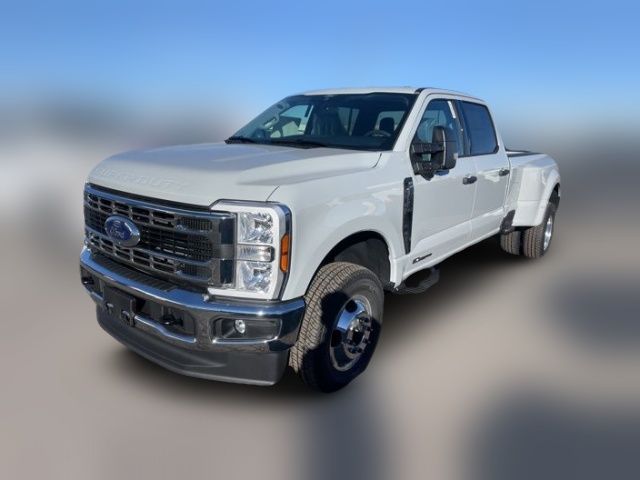 2025 Ford F-350 XLT