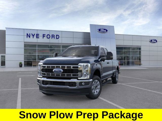 2025 Ford F-350 XLT
