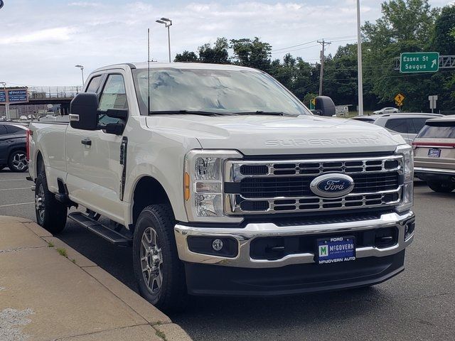 2025 Ford F-350 XLT