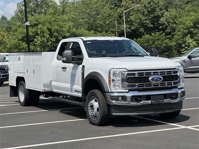 2025 Ford F-550 XL