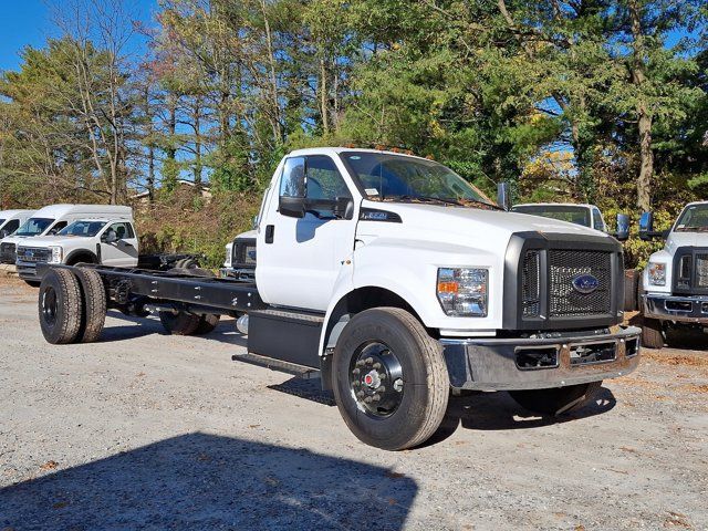 2025 Ford F-650 Base