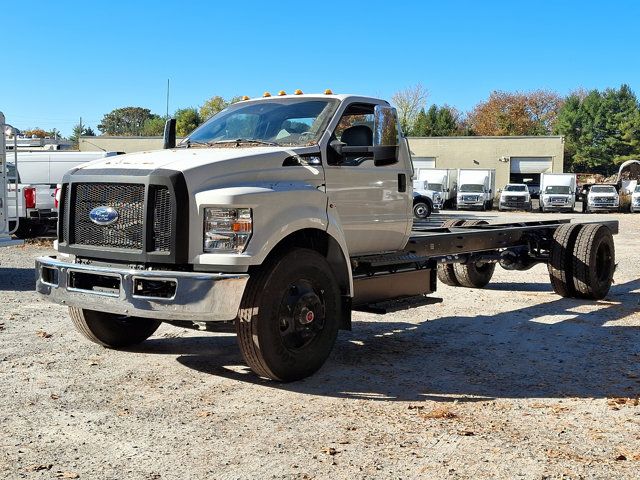 2025 Ford F-650 Base