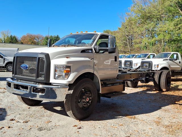 2025 Ford F-650 Base