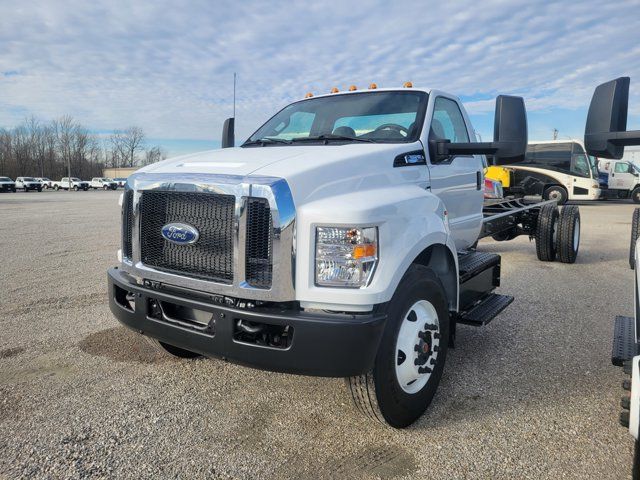 2025 Ford F-650 Base