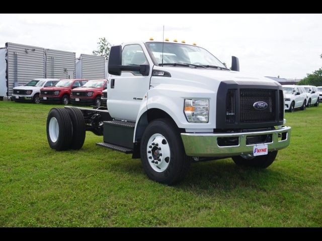 2025 Ford F-650 Base