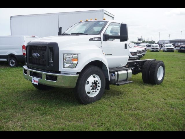 2025 Ford F-650 Base