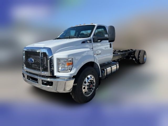 2025 Ford F-650 Base