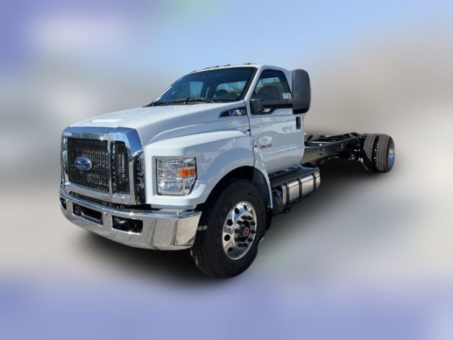 2025 Ford F-650 Base