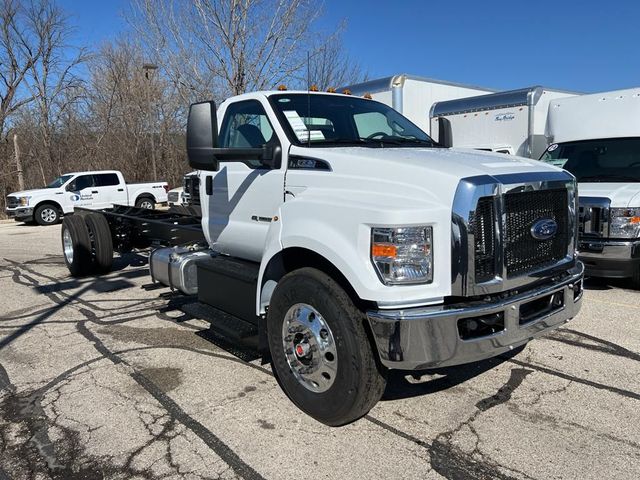 2025 Ford F-650 Base