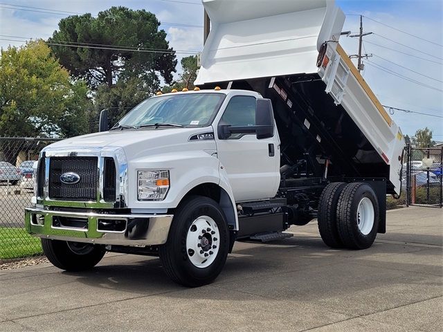 2025 Ford F-650 Base