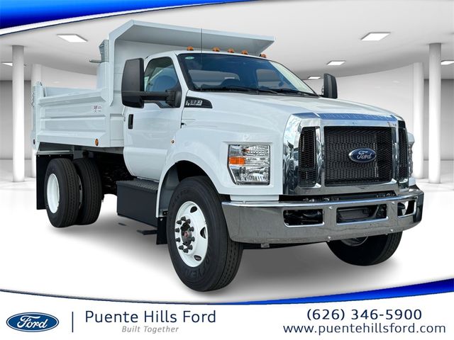 2025 Ford F-650 Base