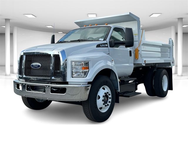 2025 Ford F-650 Base