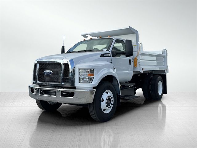 2025 Ford F-650 Base