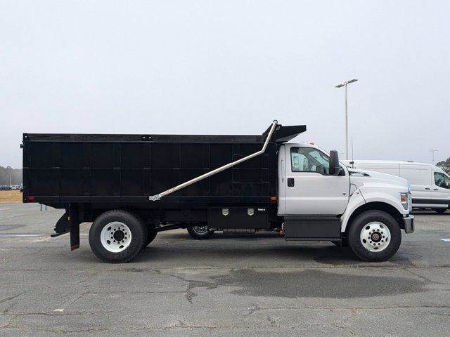 2025 Ford F-650 Base