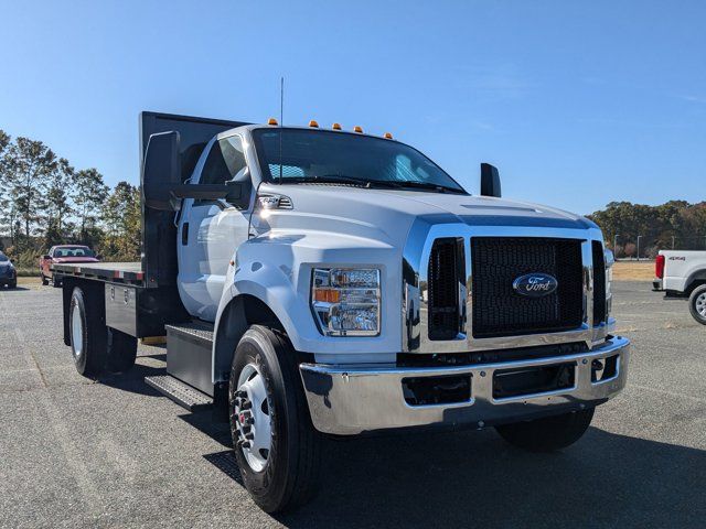 2025 Ford F-650 Base