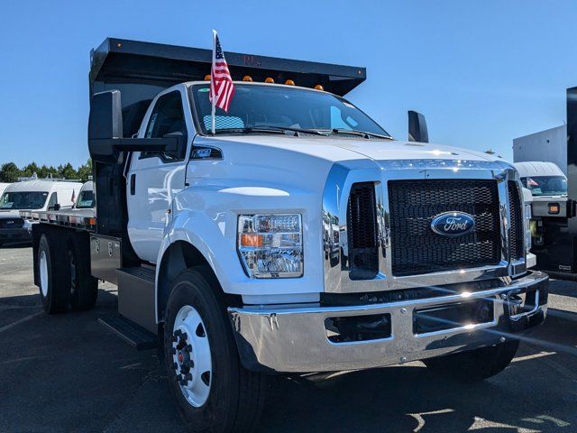 2025 Ford F-650 Base