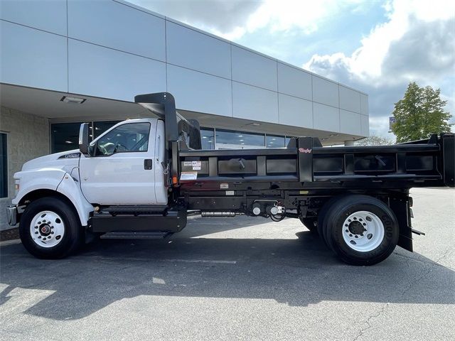 2025 Ford F-650 Base