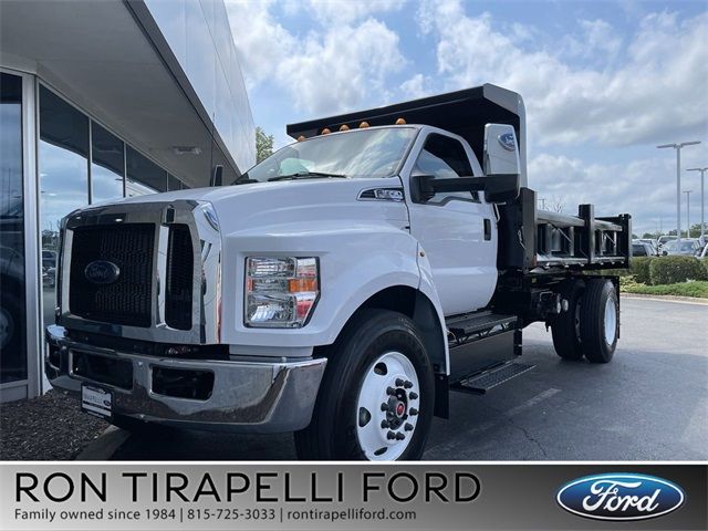 2025 Ford F-650 Base