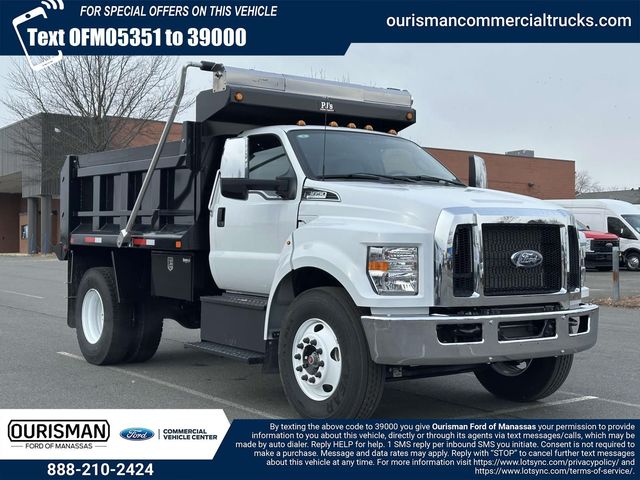 2025 Ford F-650 Base