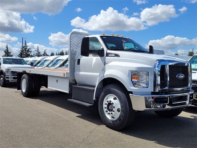 2025 Ford F-650 Base