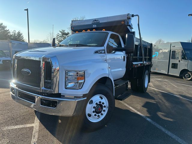 2025 Ford F-650 Base