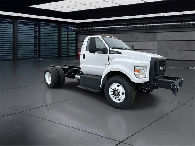 2025 Ford F-650 Base