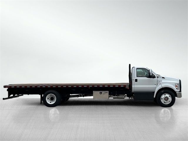 2025 Ford F-650 Base