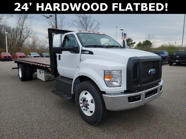 2025 Ford F-650 Base