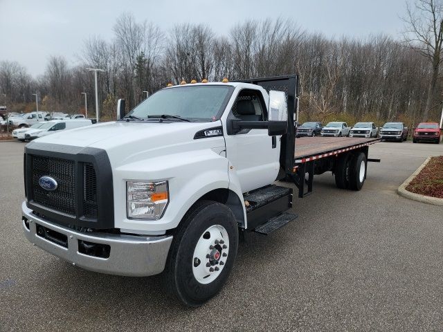 2025 Ford F-650 Base