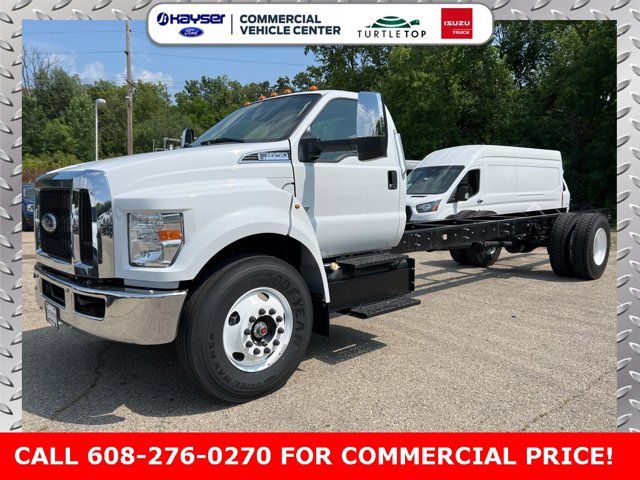 2025 Ford F-650 Base