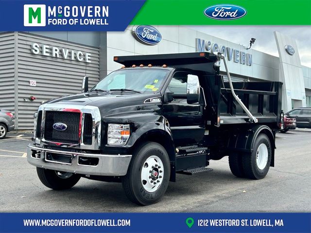 2025 Ford F-650 Base