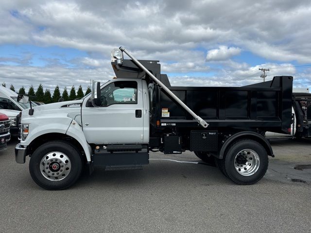 2025 Ford F-650 Base